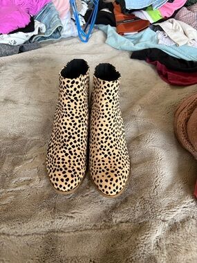 Maurices Cheetah-Style Ankle Booties in Tan and Black